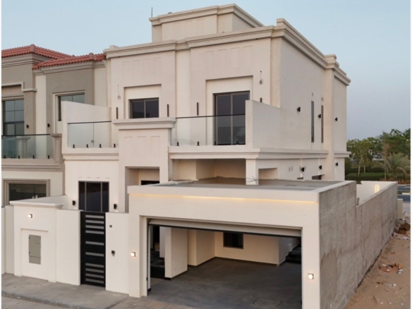 Freehold Smart Villa for Sale in Tilal | Ready to Move | Main Road Location