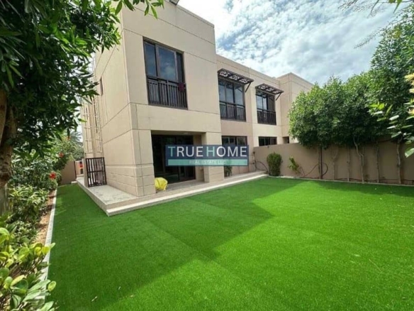 Spacious 4BR End Unit Townhouse | Currently Rented